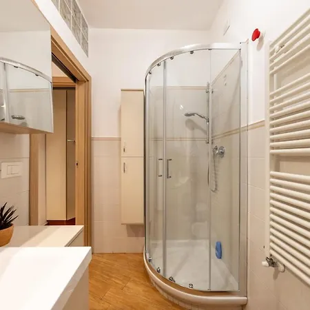 Duomo 10 Minuti Apartman Milánó